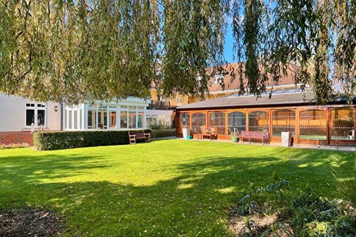 2 Bedroom Flat For Sale In Church Road, Claygate, Esher, KT10
