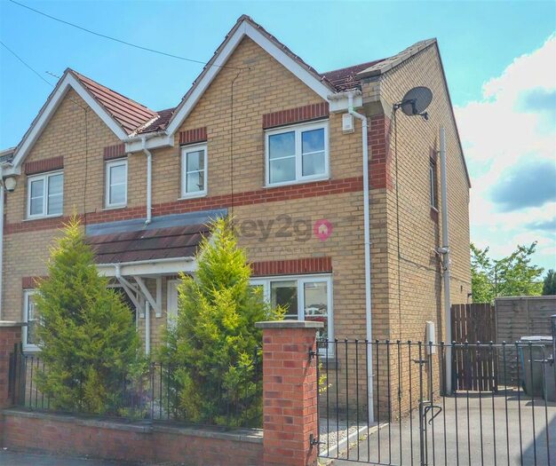2 Bedroom Semi-Detached House To Rent In Windy House Lane, Sheffield, S2