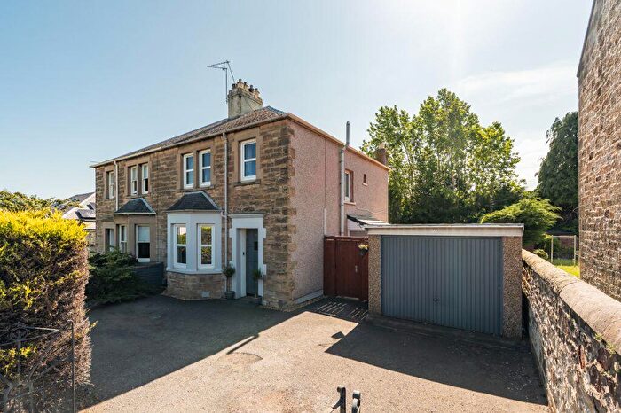 3 Bedroom Semi-Detached Villa For Sale In Lothian Street, Bonnyrigg, EH19