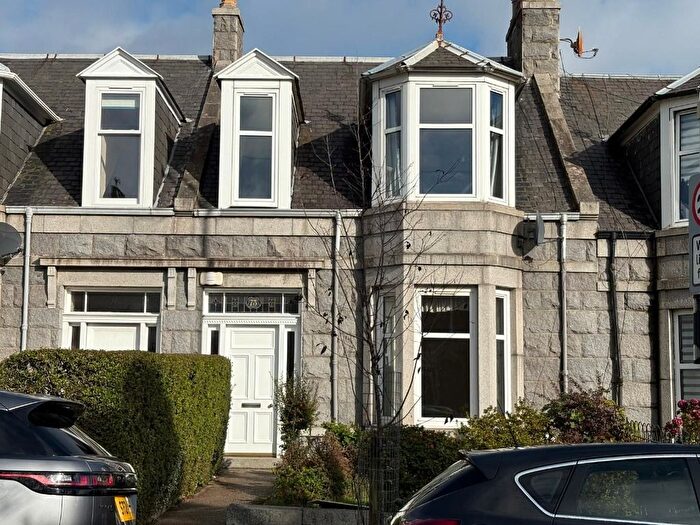 4 Bedroom Terraced House To Rent In Gray Street, City Centre, Aberdeen, AB10