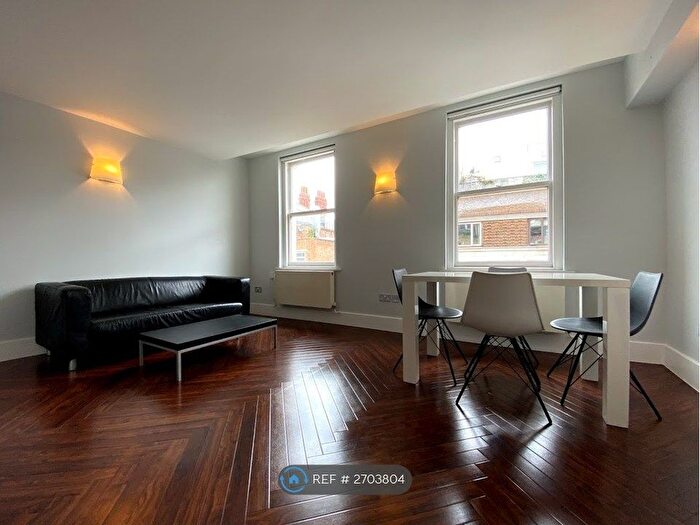2 Bedroom Flat To Rent In Chestnut Grove, London, SW12