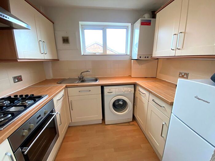 1 Bedroom Property To Rent In Brackenwood Mews, Wilmslow, SK9