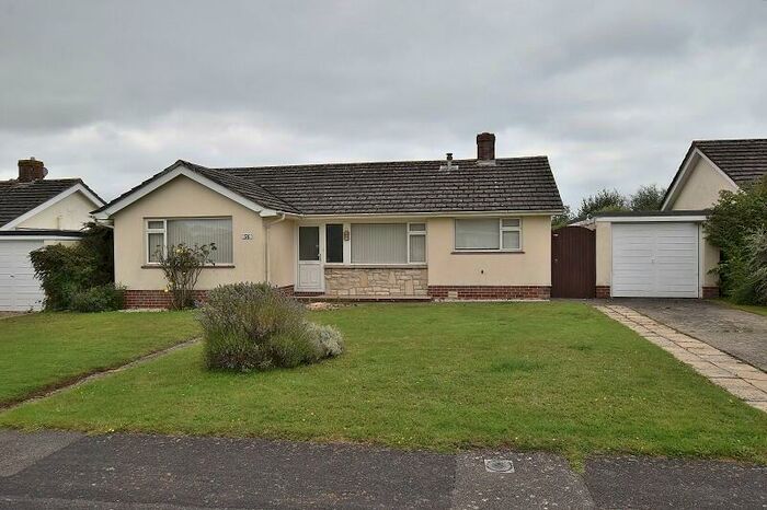 2 Bedroom Detached Bungalow To Rent In Chiltern Drive, Barton On Sea, New Milton, Hampshire., BH25