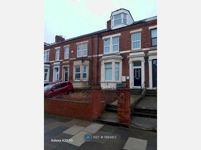 2 Bedroom Flat To Rent In Westoe Road, South Shields, NE33