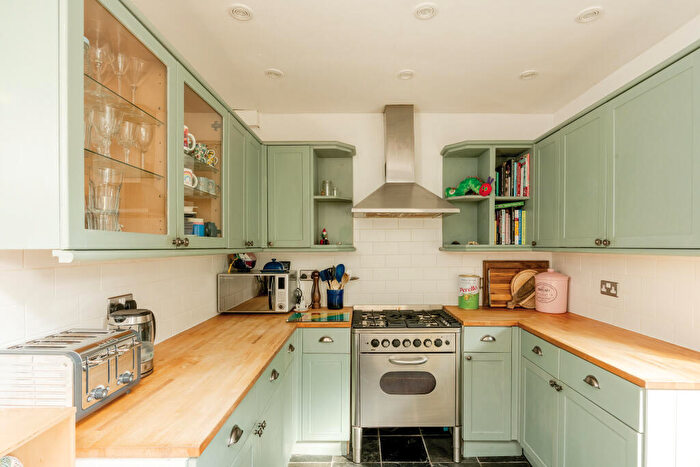 3 Bedroom Terraced House For Sale In Aubrey Road, Bedminster, Bristol, BS3