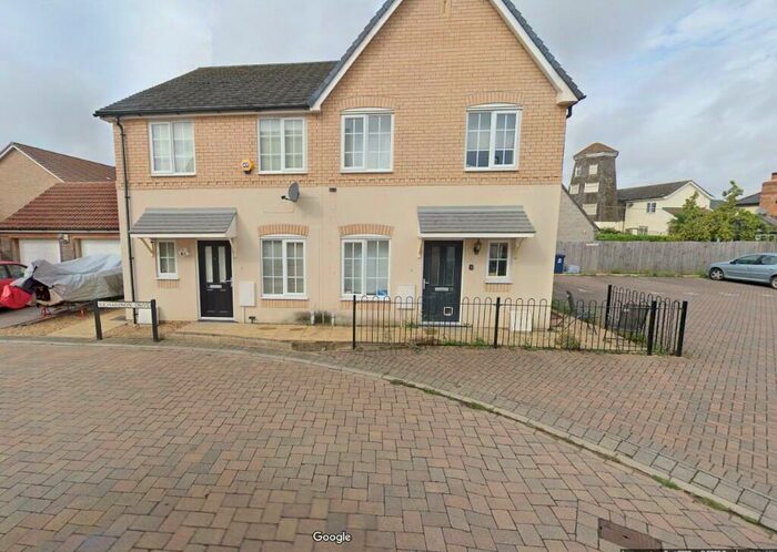 1 Bedroom House To Rent In Richardson Drive, PE28