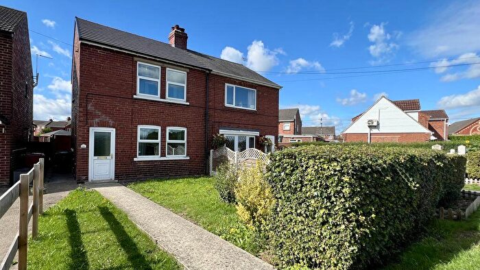 3 Bedroom Semi-Detached House For Sale In Asquith Avenue, Ealand, DN17