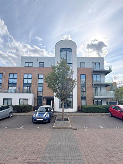 2 Bedroom Flat To Rent In Pym Court, CB1