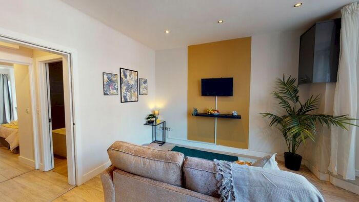 1 Bedroom Flat To Rent In Balaclava Road, Cardiff, CF23