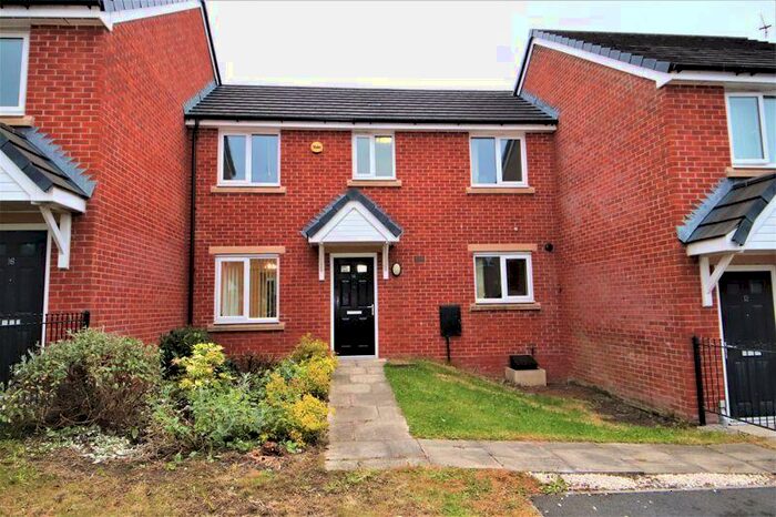 2 Bedroom Terraced House To Rent In Northcote Avenue, Oldham, OL1