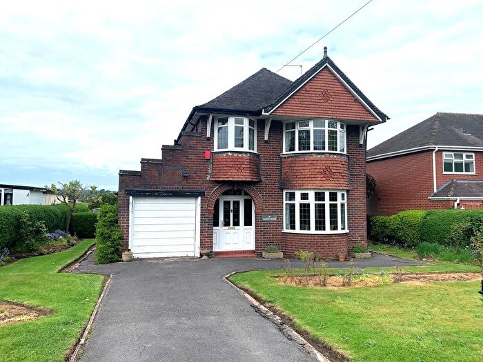 3 Bedroom Detached House For Sale In Uttoxeter Road, Blythe Bridge, Stoke-on-Trent, ST11