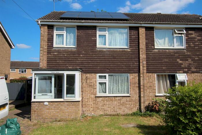 3 Bedroom Semi-Detached House To Rent In Webb Road, Raunds, Wellingborough, NN9