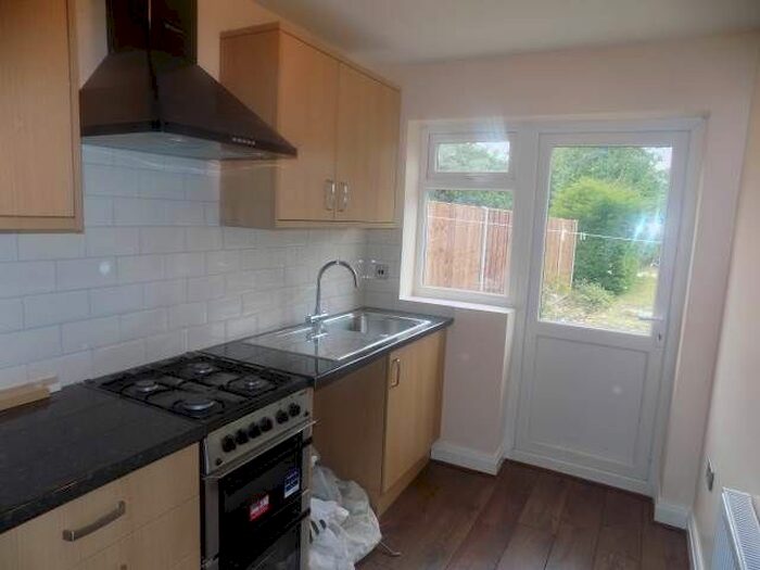 Studio To Rent In Long Lane, Hillingdon, Middlesex, UB10