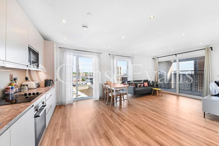 2 Bedroom Flat To Rent In Aerodrome Road, Colindale Gardens, Colindale, London, NW9