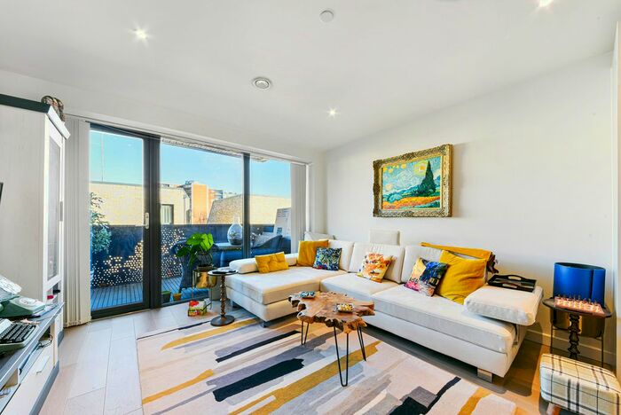 1 Bedroom Flat To Rent In Beatrice Place, London, SW19