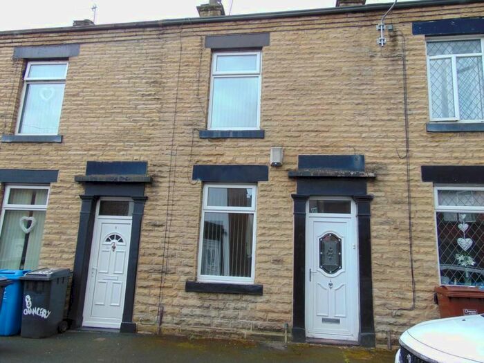 2 Bedroom Property To Rent In Chancery Lane, Shaw, Oldham, OL2