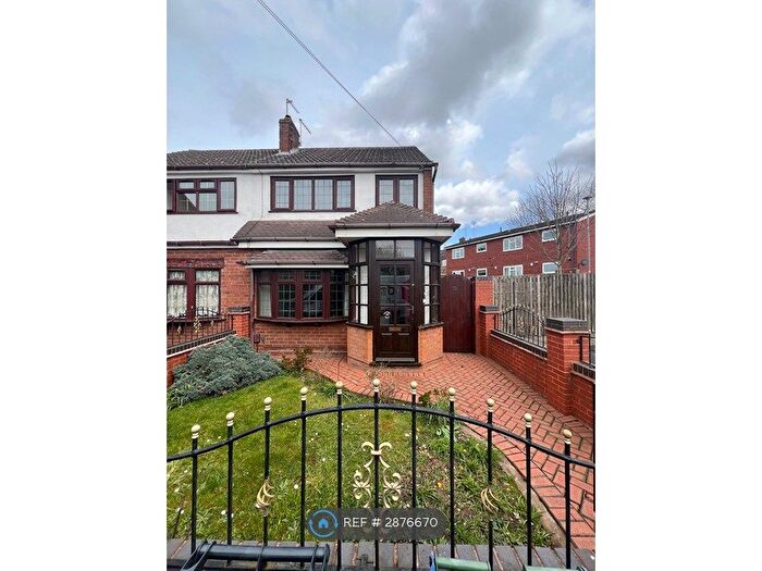 3 Bedroom Terraced House To Rent In Railway Street, West Bromwich, B70