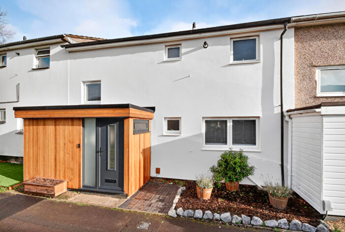 3 Bedroom Terraced House For Sale In Ashbourne, Bracknell, RG12