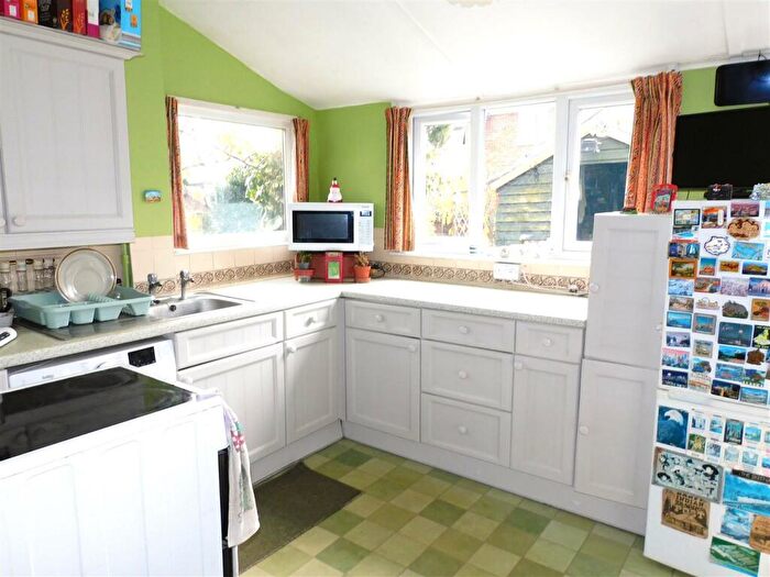 3 Bedroom End Of Terrace House For Sale In Highwell Road, Seaton, EX12