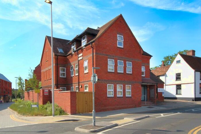 1 Bedroom Flat To Rent In Denmark Street, Wokingham, RG40