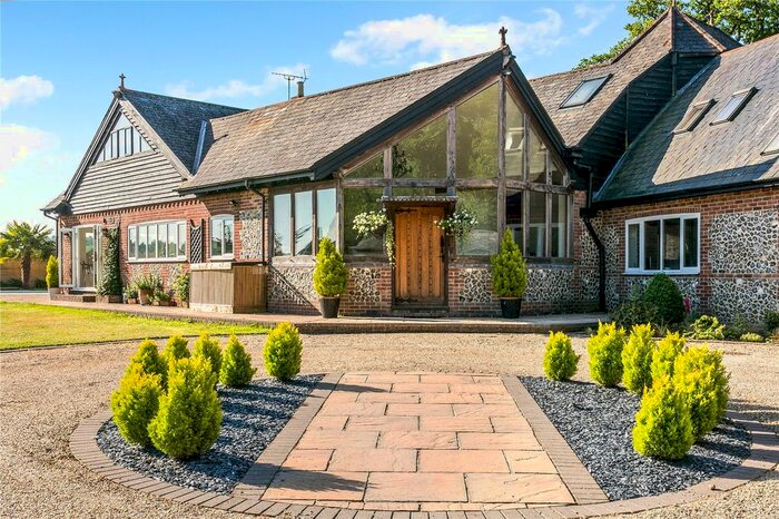 5 Bedroom Detached House For Sale In Oakley Wood, Wallingford, OX10