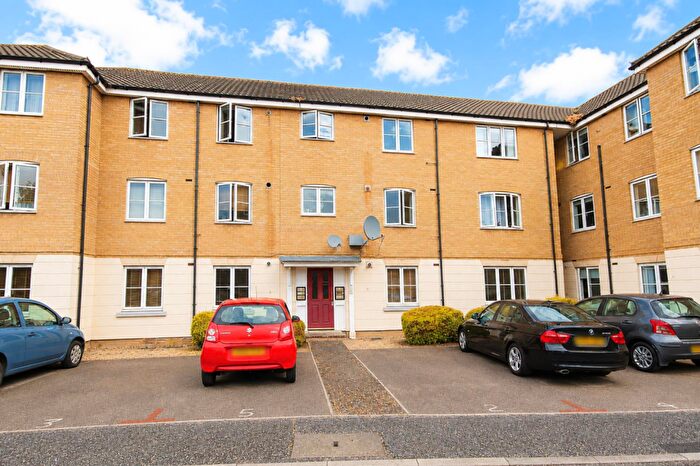 2 Bedroom Flat For Sale In Whitworth Court, Norwich, NR6