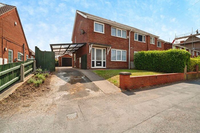 3 Bedroom Semi-Detached House For Sale In Pelham Road, Immingham, DN40
