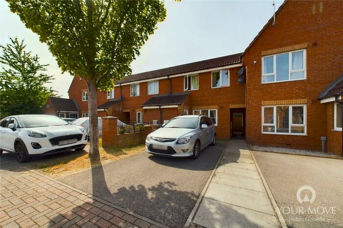 3 Bedroom Terraced House To Rent In Pomfret Arms Close, Northampton, NN4