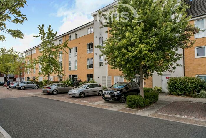2 Bedroom Apartment To Rent In Kennet Island, Reading, RG2