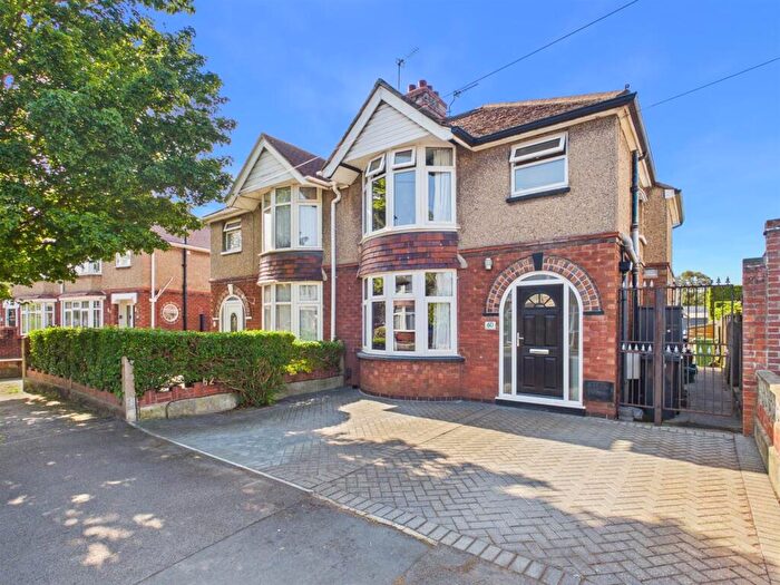 3 Bedroom Semi-Detached House For Sale In Windermere Road, Longlevens, Gloucester, GL2
