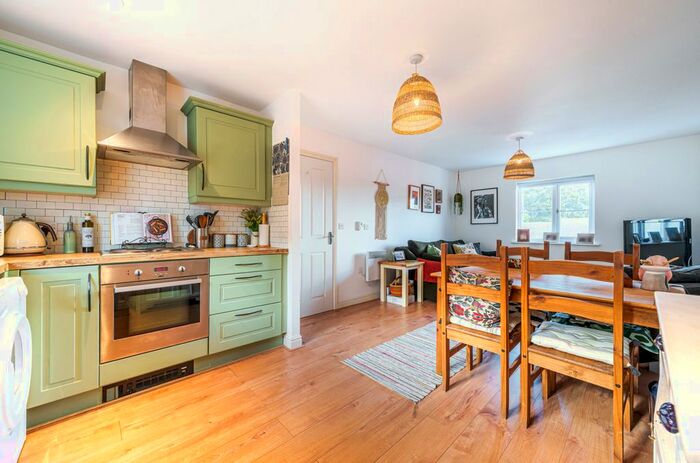 2 Bedroom Flat For Sale In Poperinghe Way, Arborfield, Reading, Berkshire, RG2