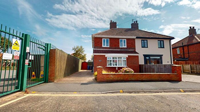 3 Bedroom Semi-Detached House For Sale In Harton House Road, South Shields, Tyne And Wear, NE34