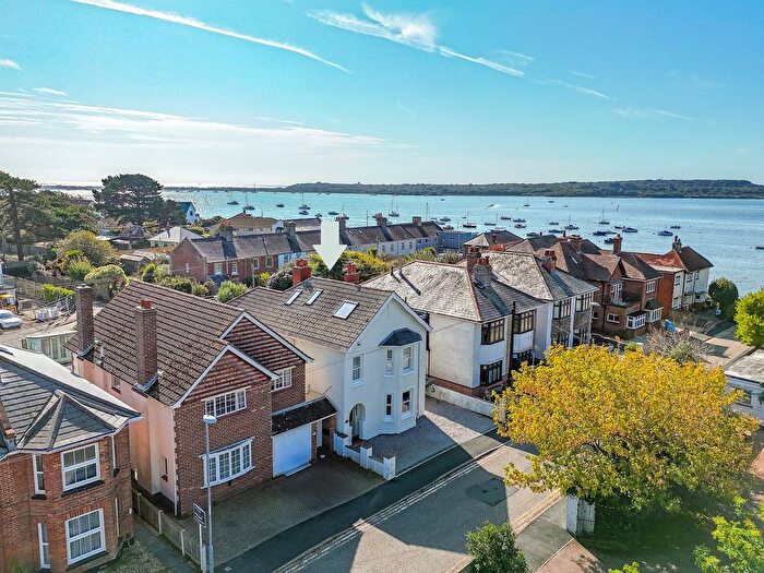 4 Bedroom Detached House For Sale In Argyle Road, Mudeford, Christchurch, BH23