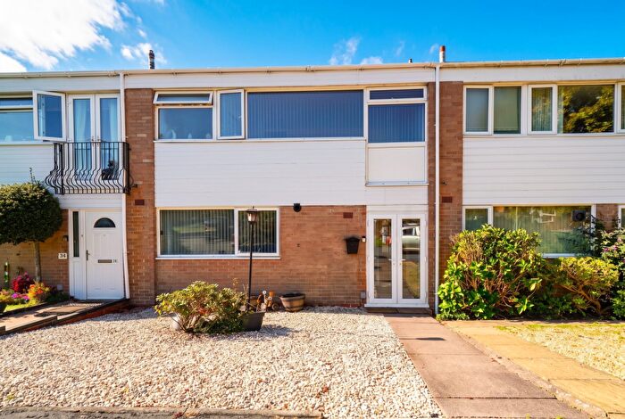 3 Bedroom Terraced House For Sale In Rowood Drive, Solihull, B92