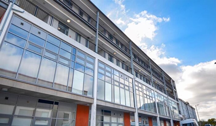 2 Bedroom Apartment For Sale In George Place, Plymouth, PL1