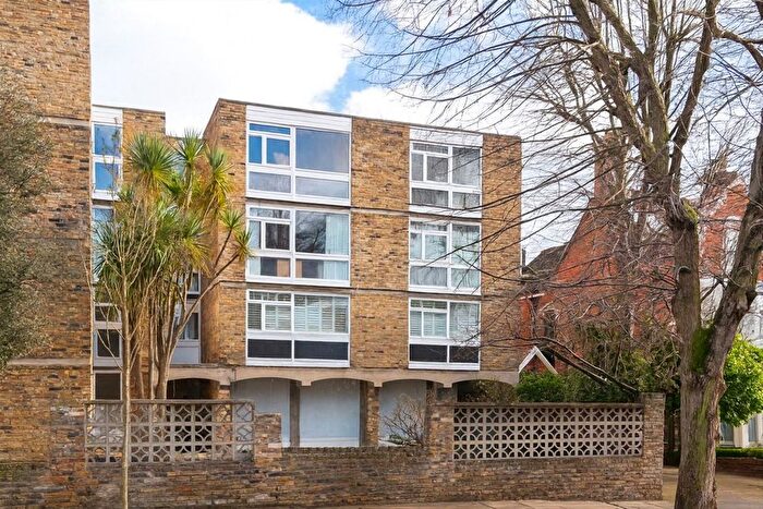 2 Bedroom Flat To Rent In Corfton Road, Ealing, W5