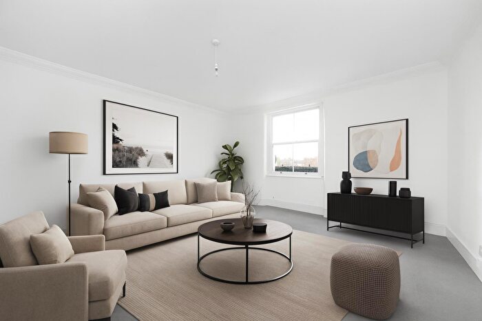 3 Bedroom Flat For Sale In Ellesmere Court, Seymour Villas, Anerley, London, SE20