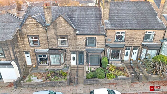 3 Bedroom Terraced House For Sale In Langroyd Road, Colne, BB8