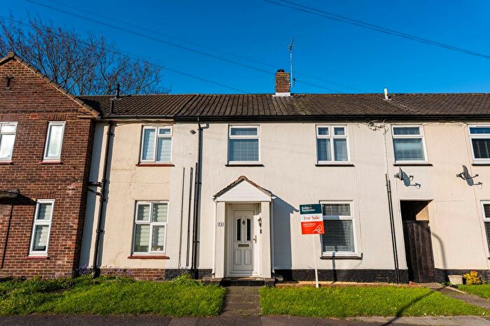 2 Bedroom Semi Detached House For Sale In Leeds Square, Gillingham, ME8