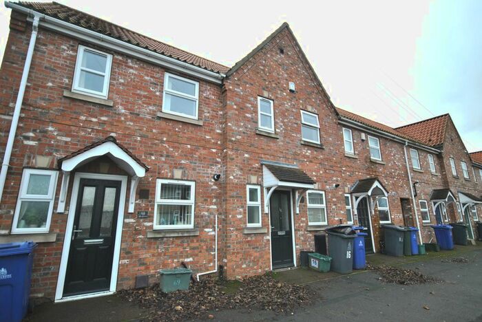 2 Bedroom Terraced House To Rent In Willow Road, Armthorpe, Doncaster, DN3