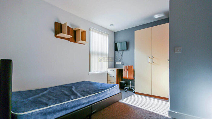 1 Bedroom Terraced House To Rent In Bournbrook Road, Selly Oak, Birmingham, B29