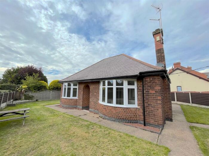 2 Bedroom Detached Bungalow To Rent In Pearl Avenue, Kirkby-In-Ashfield, Nottingham, NG17