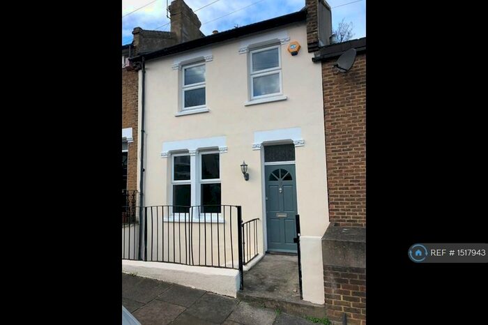 4 Bedroom Terraced House To Rent In Bramblebury Road, London, SE18