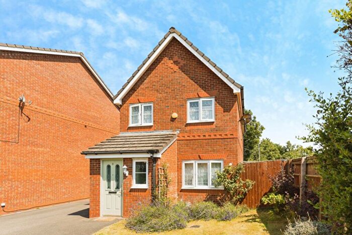 3 Bedroom Detached House For Sale In Heulfan Way, Gwersyllt, Wrexham, LL11