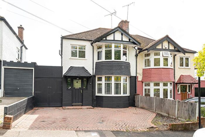 3 Bedroom Semi Detached House For Sale In Beacontree Avenue, Walthamstow, E17