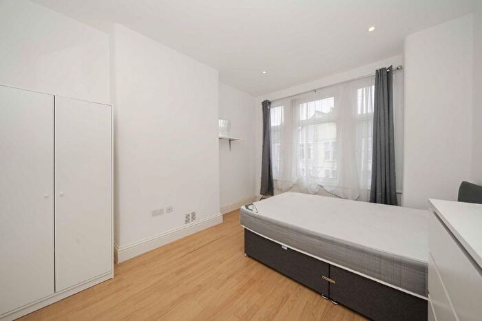 4 Bedroom Property To Rent In Ashbourne Road, Mitcham, CR4