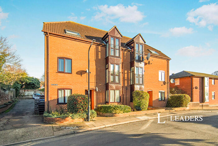 2 Bedroom Flat To Rent In Dykes Street, Ipswich, Suffolk, IP1