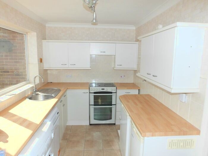 2 Bedroom Terraced House To Rent In Buckhurst Close, Lewes, BN7