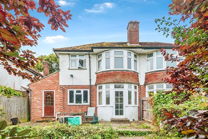 3 Bedroom Semi-Detached House For Sale In Botley Road, Oxford, OX2