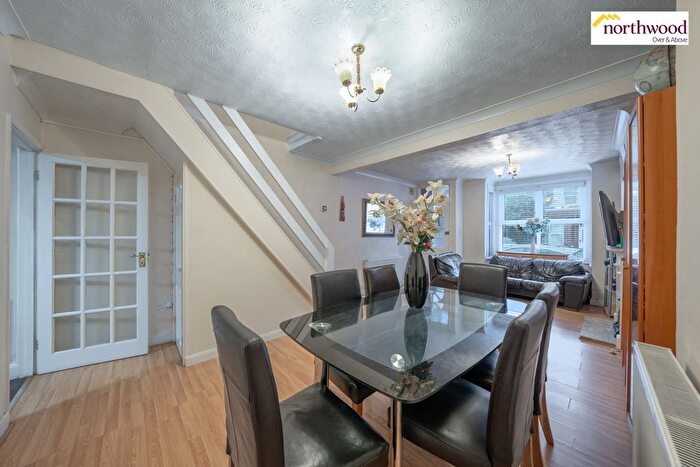 4 Bedroom End Terrace House For Sale In Cassiobridge Road, Watford, WD18